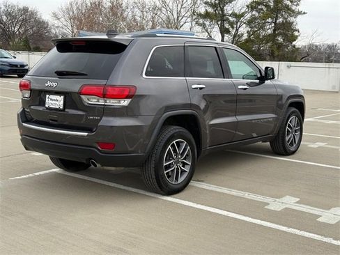 Used 2021 Jeep Grand Cherokee Limited image 3