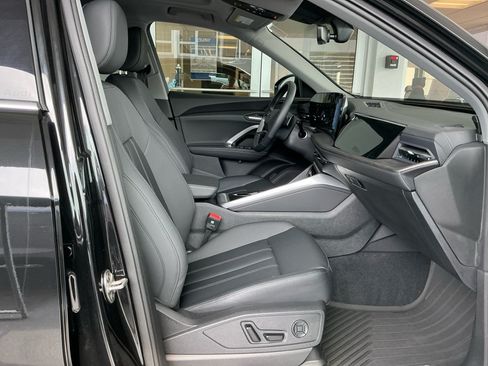 Used 2025 Audi Q5 Premium w/ Convenience Package AWD/4WD image 32