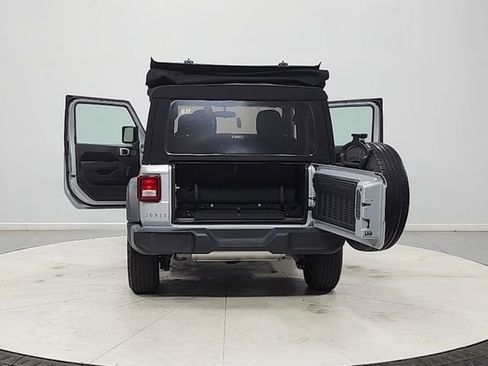 Used 2024 Jeep Wrangler Sport AWD/4WD image 14
