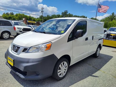 Used 2017 Nissan NV200 S w/ Cruise Control Package FWD image 4