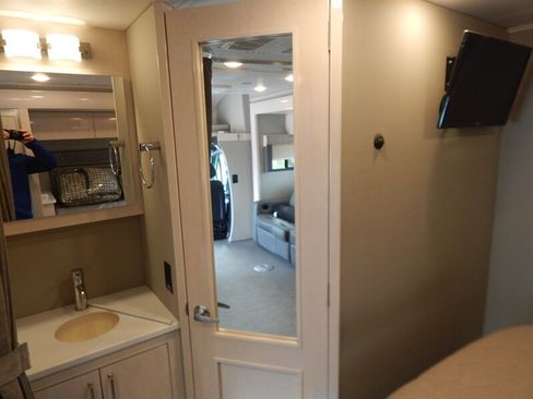 Used 2020 Mercedes-Benz Sprinter 3500 image 43