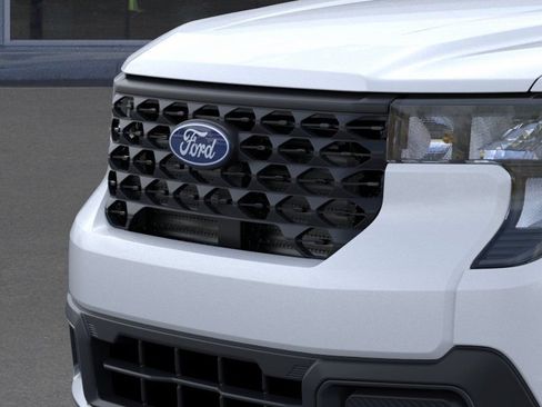New 2025 Ford Maverick XLT w/ XLT Luxury Package FWD image 19