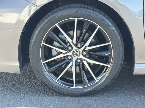 Used 2022 Toyota Camry SE image 30