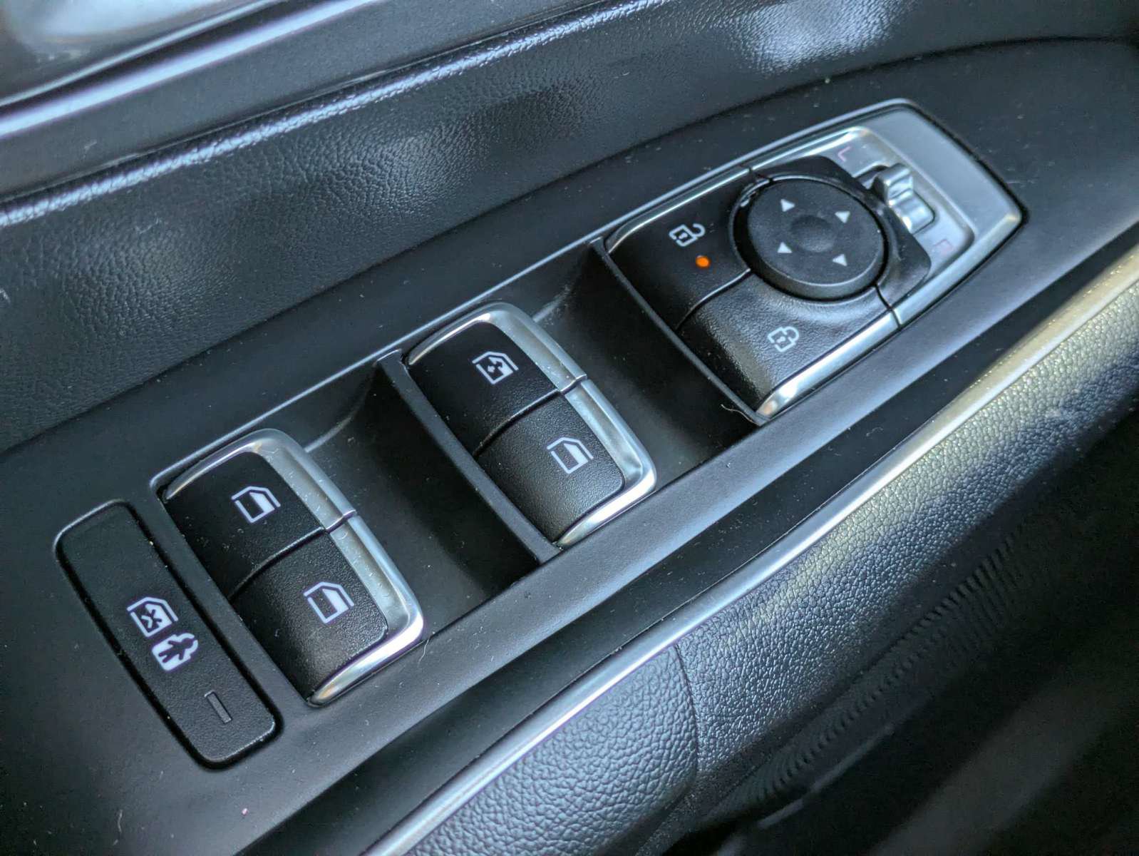 Certified 2024 Kia Sorento S w/ Panoramic Sunroof Package FWD image 19