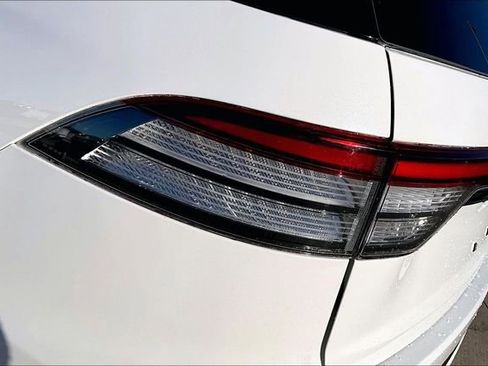 Used 2025 Lincoln Aviator Black Label w/ Black Label Special Edition image 22