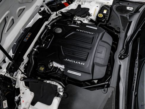 Used 2016 Jaguar F-TYPE R image 95