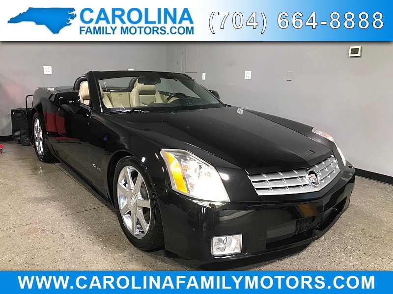 Used 2007 Cadillac XLR RWD image 1