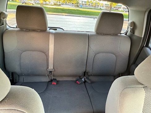 Used 2009 Nissan Frontier SE w/ SE Value Truck Pkg AWD/4WD image 23