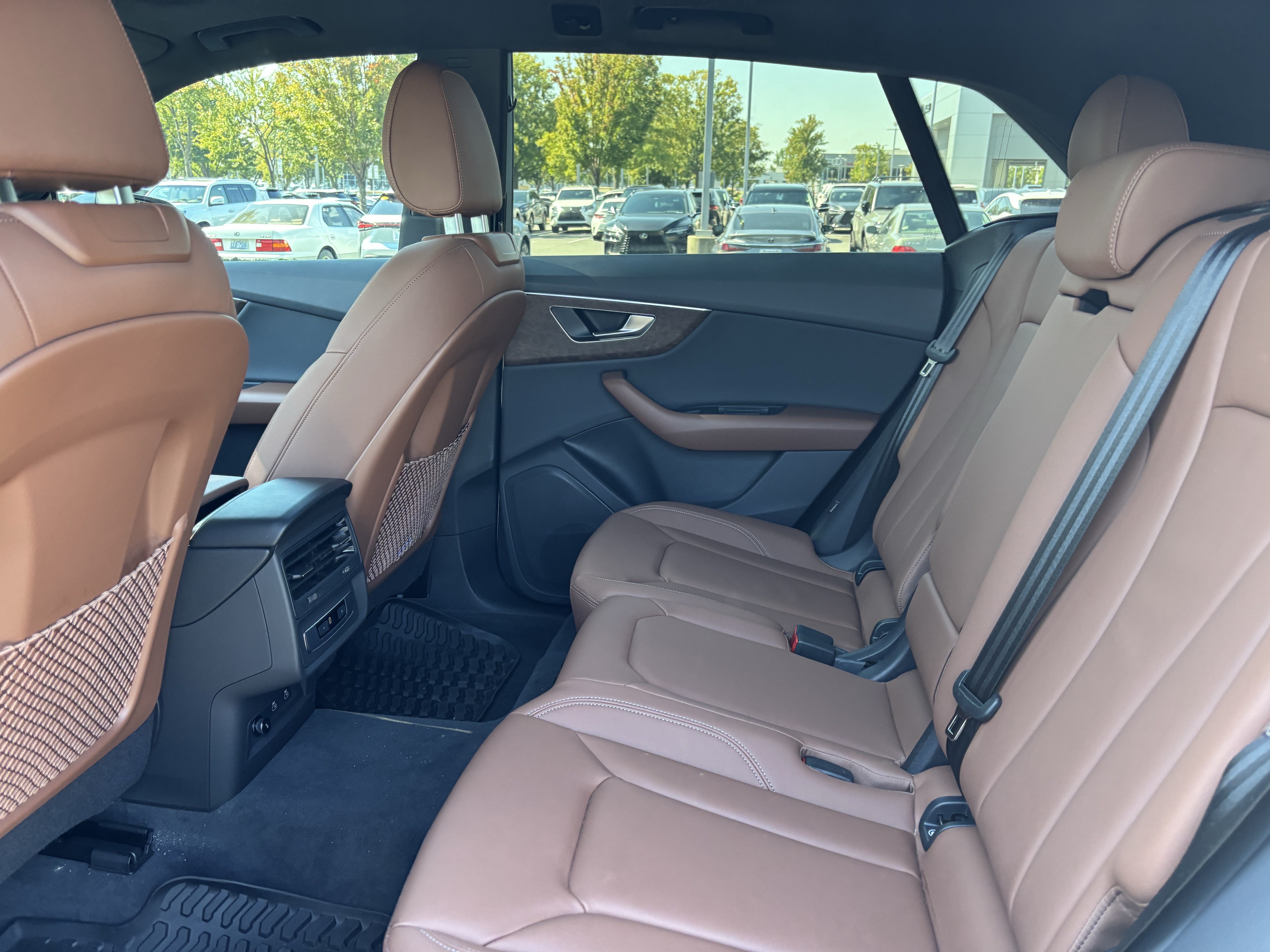 Used 2025 Audi Q8 Premium w/ Black Optic Package AWD/4WD image 22
