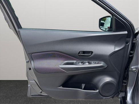 Used 2019 Nissan Kicks S FWD image 15