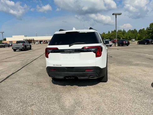 Certified 2023 GMC Acadia SLT w/ Elevation Edition FWD image 7