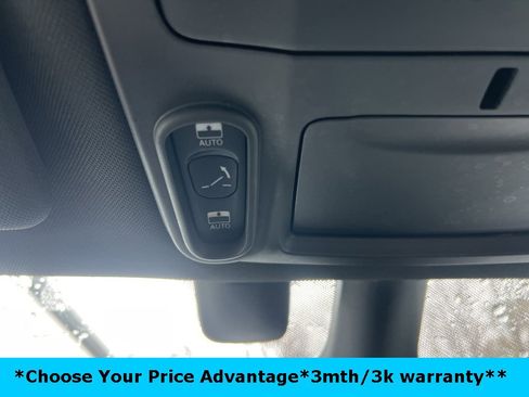 Certified 2022 Chrysler Pacifica Touring-L w/ S Appearance Package image 92