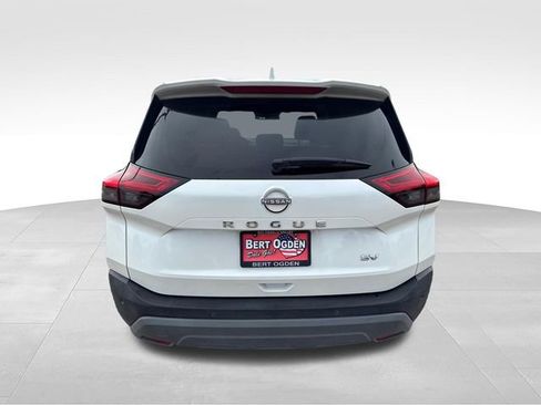Certified 2023 Nissan Rogue SV w/ SV Premium B Package FWD image 7