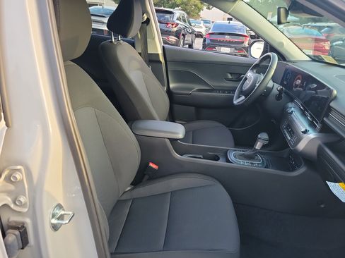 Used 2026 Hyundai Kona SEL Sport FWD image 21