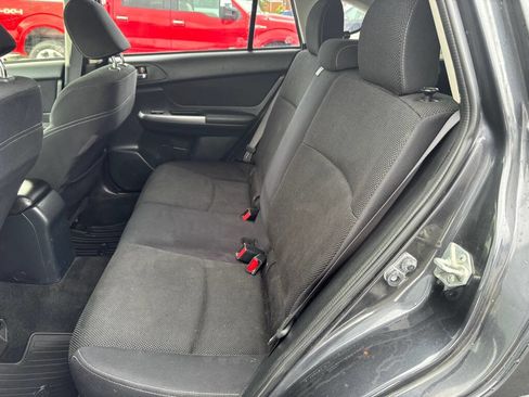 Used 2015 Subaru Crosstrek 2.0i Premium AWD/4WD image 9