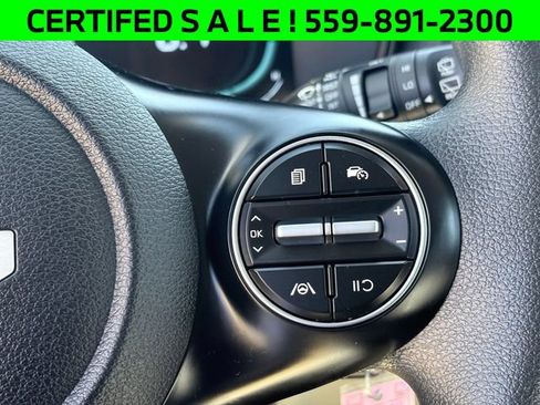Certified 2025 Kia Soul LX w/ LX Technology Package FWD image 13