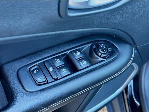 Used 2020 Jeep Compass Latitude w/ Popular Equipment Group image 22