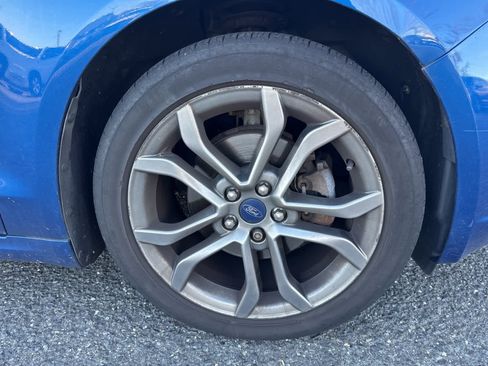 Used 2017 Ford Fusion SE w/ Equipment Group 201A image 26