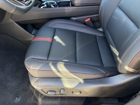 New 2026 Chevrolet Traverse RS image 20