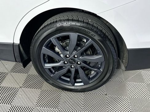 Used 2024 Chevrolet Equinox RS image 38