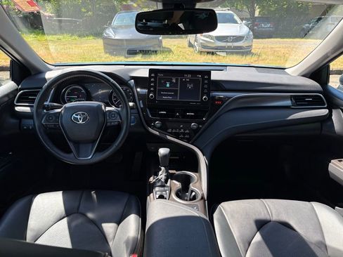 Used 2023 Toyota Camry XSE w/ Cold Weather Package FWD image 18