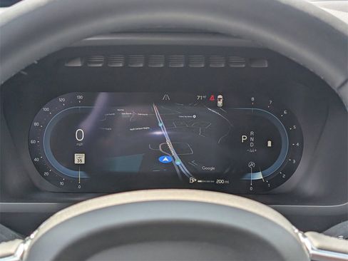 Used 2024 Volvo XC90 B5 Plus image 25