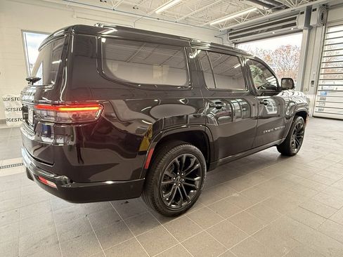 Used 2024 Jeep Grand Wagoneer Series III w/ Quick Order Packagew 28T image 6