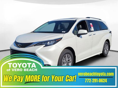 New 2026 Toyota Sienna XLE FWD image 1