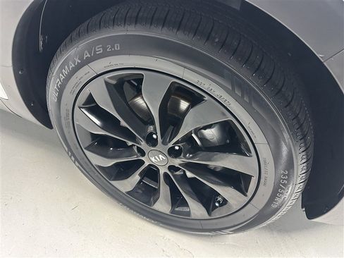 Used 2020 Kia Sorento EX FWD image 16