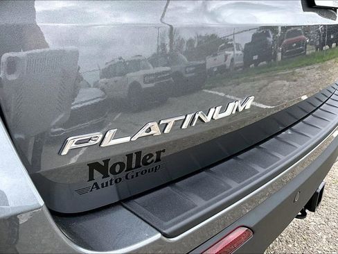 New 2026 Ford Explorer Platinum image 10