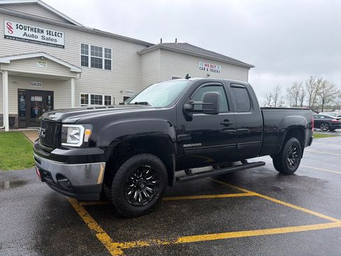 Used 2013 GMC Sierra 1500 SLE w/ Power Tech Package AWD/4WD image 2