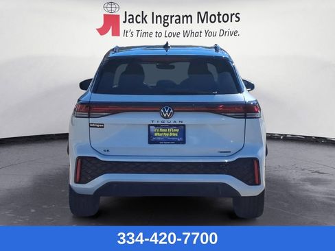 New 2026 Volkswagen Tiguan SE R-Line image 4