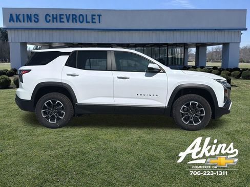 New 2026 Chevrolet Equinox ACTIV w/ Convenience Package III FWD image 4