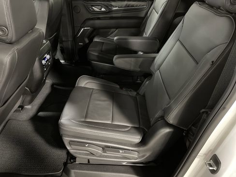 Used 2024 GMC Yukon XL Denali w/ Max Trailering Package image 12