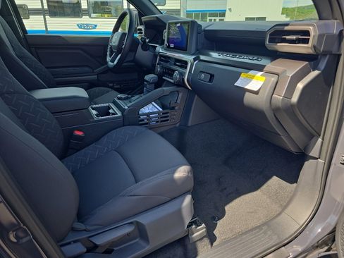 New 2026 Toyota Tacoma SR5 AWD/4WD image 15