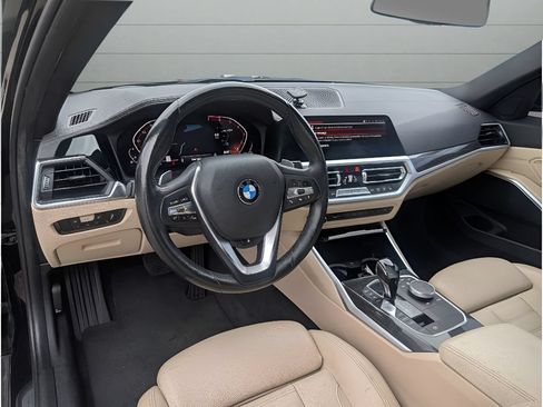 Used 2019 BMW 330i Sedan w/ Premium Package RWD image 15