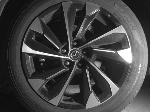 Used 2025 MAZDA CX-50 2.5 Hybrid w/ Premium Plus Pkg image 12