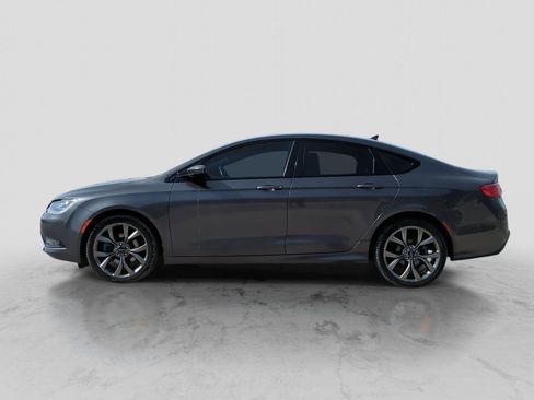 Used 2015 Chrysler 200 S w/ Navigation & Sound Group I image 3
