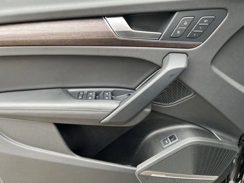 Used 2024 Audi Q5 2.0T Premium Plus w/ Premium Plus Package image 14