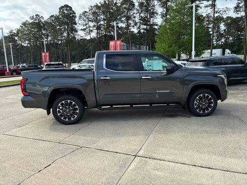 New 2026 Toyota Tundra Limited AWD/4WD image 8