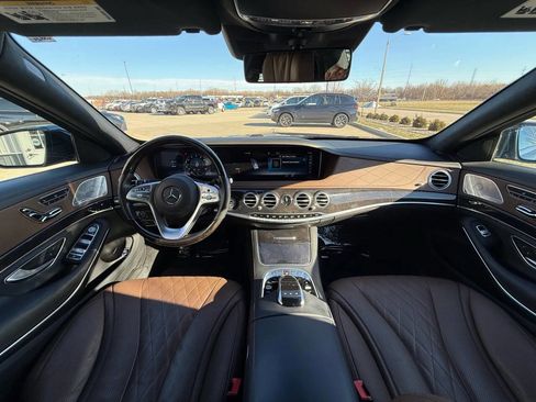 Used 2019 Mercedes-Benz S 560 4MATIC Sedan image 18