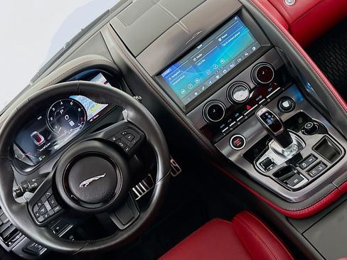 Used 2024 Jaguar F-TYPE Coupe AWD image 17