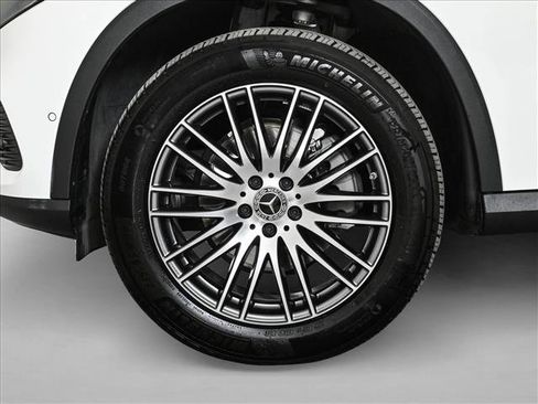 Certified 2025 Mercedes-Benz GLC 300 4MATIC image 26