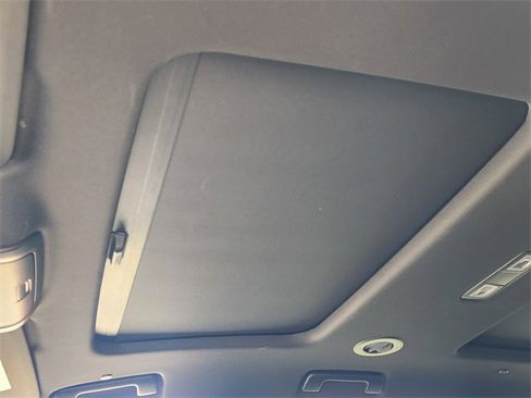 Used 2023 Buick Enclave Essence w/ Experience Buick Package image 32