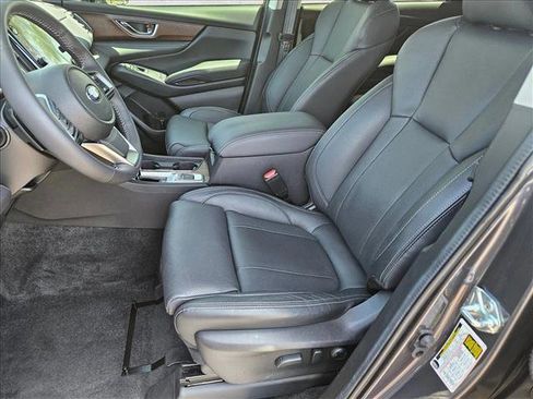 Certified 2025 Subaru Ascent Touring w/ Popular Package #1 AWD/4WD image 18