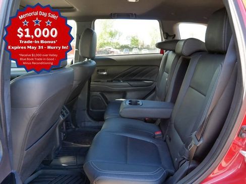 Used 2019 Mitsubishi Outlander GT AWD/4WD image 11