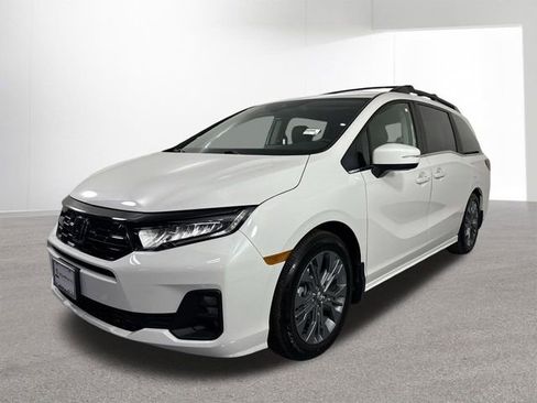 Certified 2026 Honda Odyssey Touring image 27
