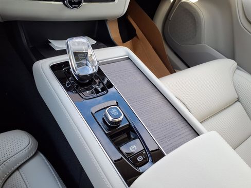 New 2026 Volvo XC90 B6 Ultra w/ Protection Package Premier image 14