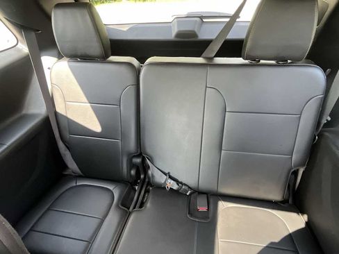 Used 2019 Chevrolet Traverse LT w/ LT Premium Package AWD/4WD image 36