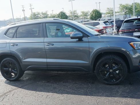 New 2025 Volkswagen Taos SEL image 3